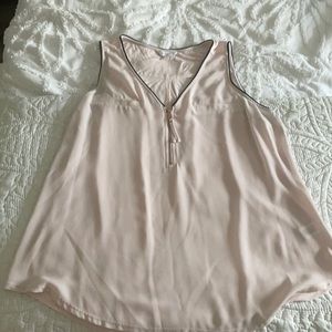 Candie’s blush sleeveless blouse